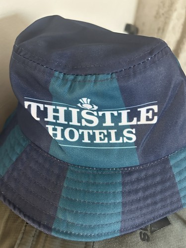 Leeds united green thistle - leeds,