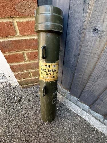 British army 84mm anti tank - army,