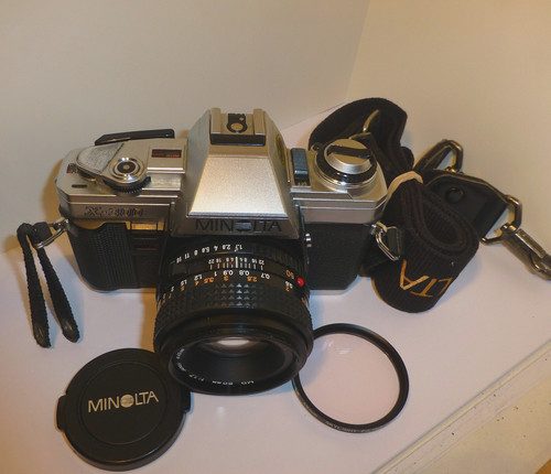 Minolta 300 35mm - slr, +
