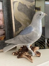 ? VINTAGE PIGEON ON DRIFT WOOD BRANCHES BIRD ORNAMENT FIGURINE MINT CONDITION