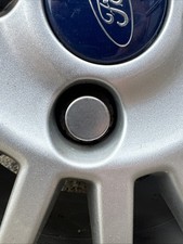 LOCKING WHEEL NUT REMOVAL