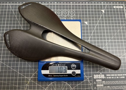 Full carbon saddle - carbon, ud