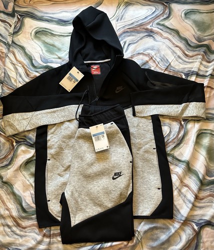 Nike tech fleece tracksuit - tech,