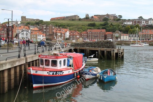 Photo 6x4 whitby harbour - whitby,