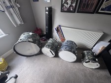 Ludwig Maple Classic Drum Set Black Oyster Pearl