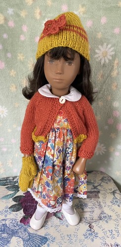 Lovely sasha brunette - brunette, doll
