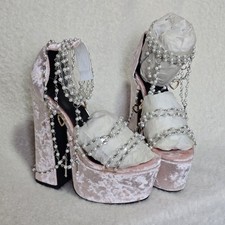 Sugar Thrillz Size 5M Holy