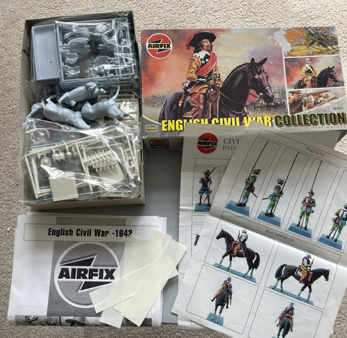 Airfix 54mm english cavalier - 54mm,