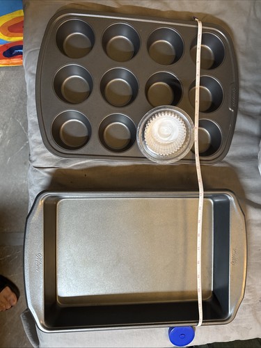 Wilton baking tray set - wilton,