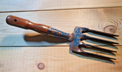 Vintage garden hand fork - garden,