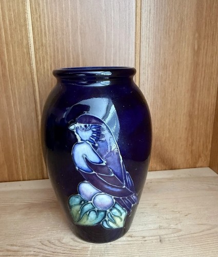 Moorcroft finches pattern - pattern, vase