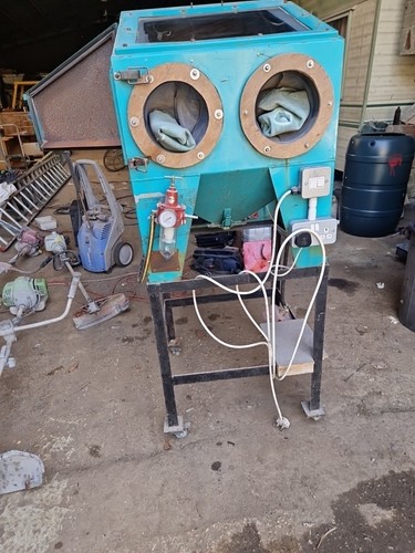 Sand blasting cabinet - blasting,