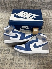 Size 8 - Nike Air Jordan 1