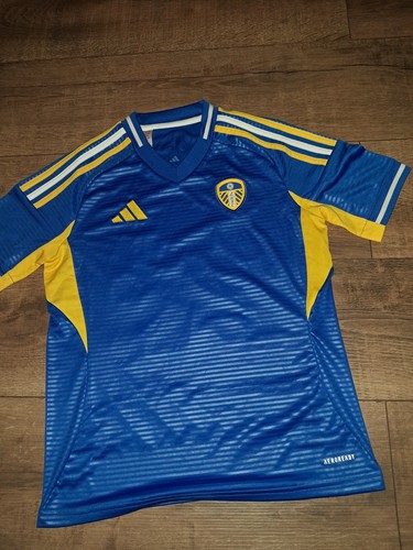Leeds football shirt - leeds,