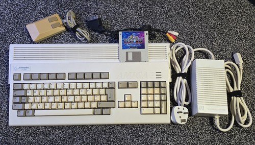 Commodore amiga 1200 a1200 - a1200,
