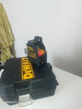 Dewalt DW088 Self-Levelling Cross Line Red Laser Level Kit
