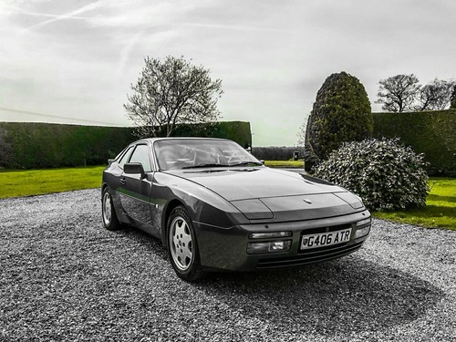 Porsche 944 exhaust mount - 944,
