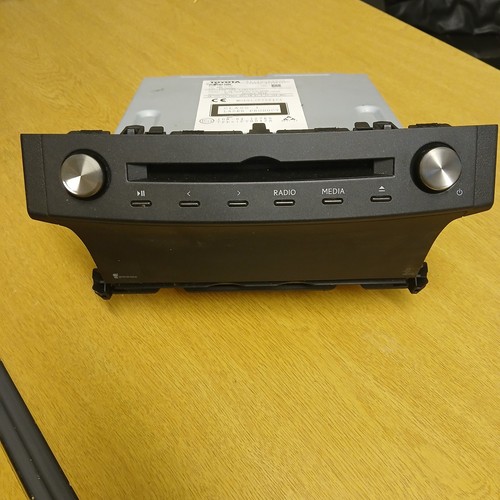Lexus is300h radio head unit - is300h,