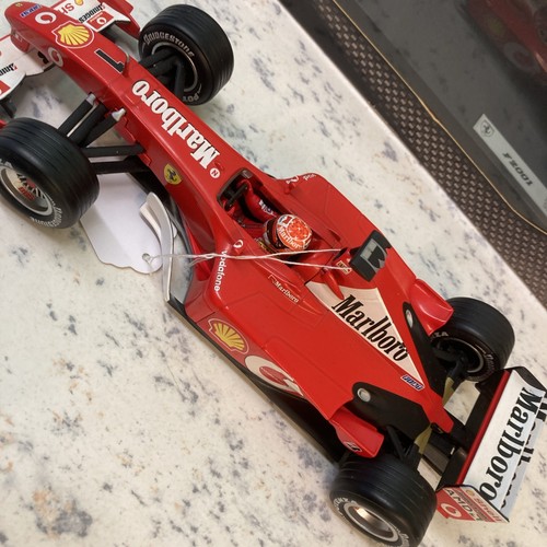 Hot wheels racing ferrari - wheels, 1/18