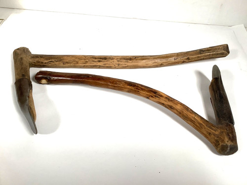 Hand carved set - set, 2
