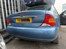 Ford Focus MK1 Ghia Saloon 4