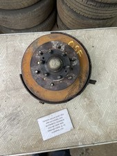Toyota Hilux Surf Mk5 1992 2.4 Diesel - Off Side Front Wheel Hub & Brake Disc