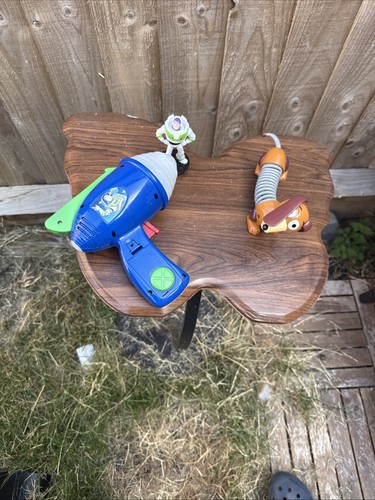 Buzz lightyear gun slinky - lightyear,