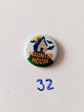 Vintage Badges - Lyons Maid -