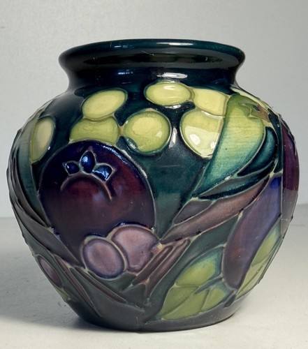Moorcroft pottery finches vase - pottery,