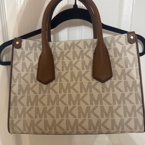 Michael kors signature tote - signature,