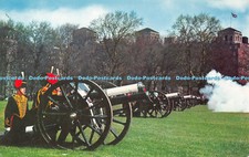 R518939 The Kings Troop Royal Horse Artillery Royal Salute in Hyde Park The Phot