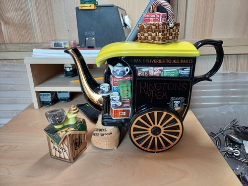 Ringtons carriage teapot with - teapot,