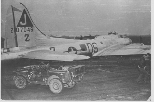 Boeing b17 flying - boeing,