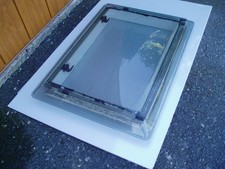 CARAVAN REMIS TILT AND SLIDE ROOFLIGHT-NO BLIND