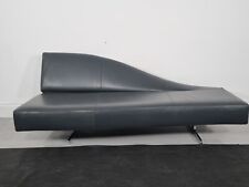Cassina Aspen chaise in luxurious Black leather in stunning condition