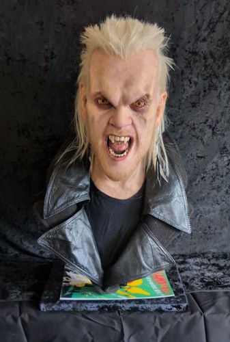 The lost boys vampire - boys, david