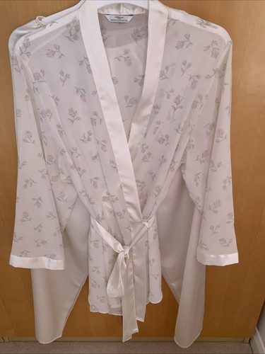 Cream flowered satin - flowered,
