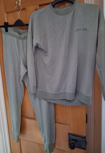 Primark relax and unwind - relax,