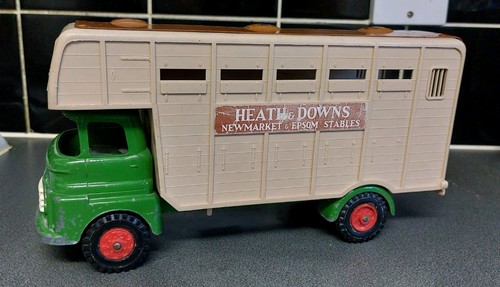 Triang jumbo horse box vintage - horse,