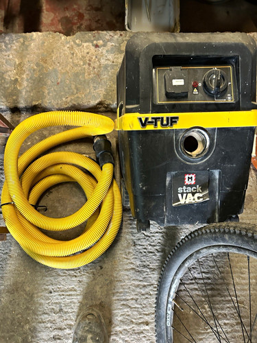 Tuf stackvac industrial dust - v-tuf,