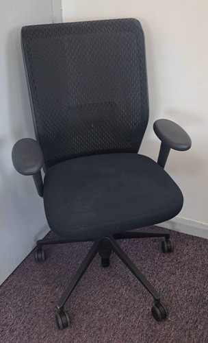 Vitra black operator chairs - id,