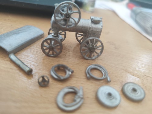 Vintage gauge white metal - vintage,