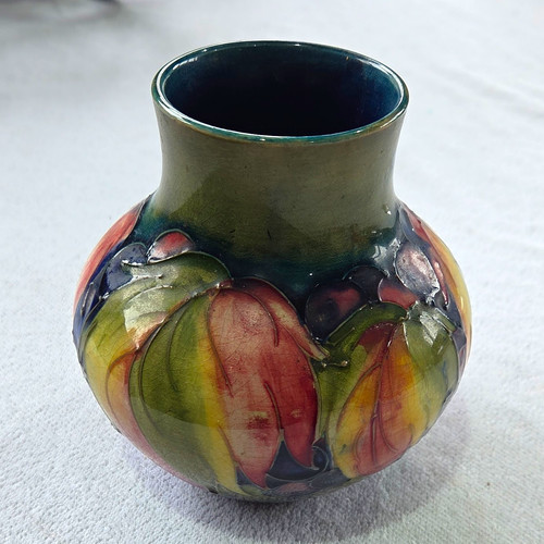 Vintage william moorcroft - william,