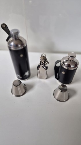 Job lot vintage - hip, flasks