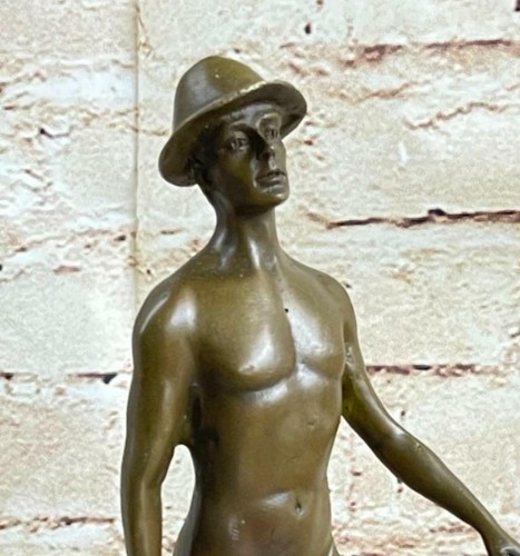 Collectible bronze sculpture - collectible,