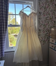 90s Ivory Wedding Dress Flower