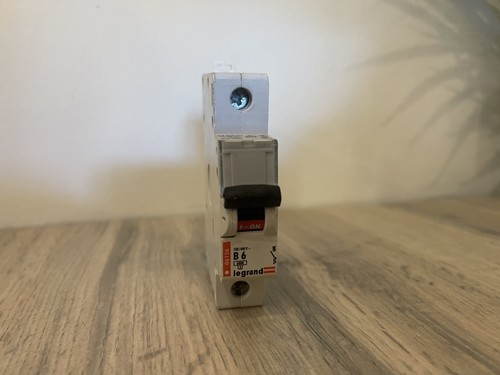 Legrand amp curve 6ka - curve,