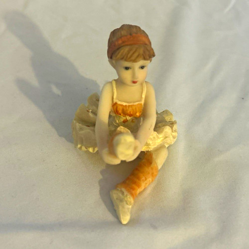 Ballerina girl figurine - girl, figurine,