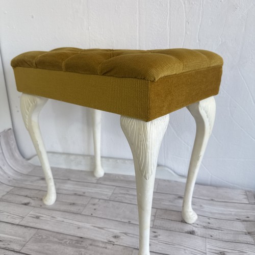 Richard henry upholstered - richard-henry,