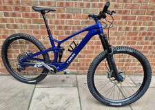 Trek FUEL EXe 9.5 Mountain Bike, Large, Blue, Lots of upgrades